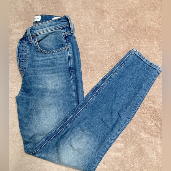Aritzia Denim Forum Yoko high rise slim - size 25 - Picture 4 of 12